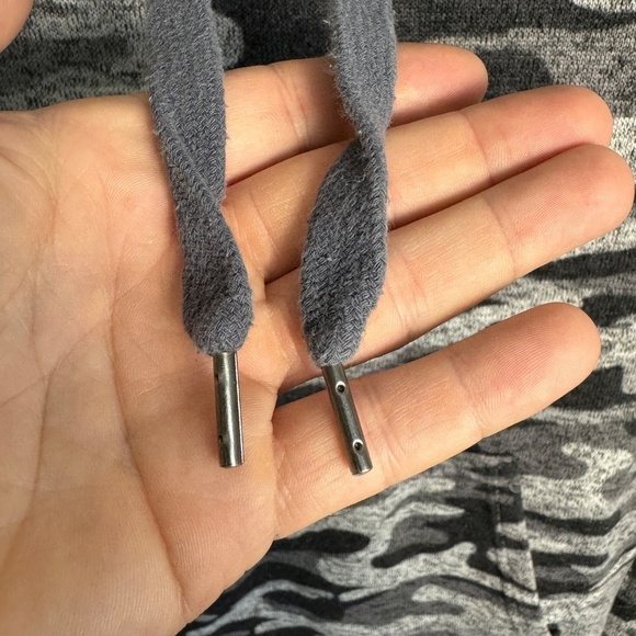 Derek Heart Women's Gray Camo Long Sleeve Turtleneck Knit Pullover Size‎ Small - Picture 2 of 13